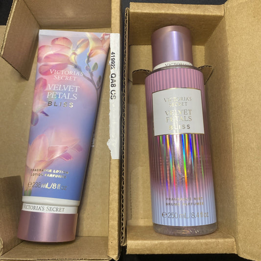 Velvet Petals Bliss Body Mist Dama 250ML